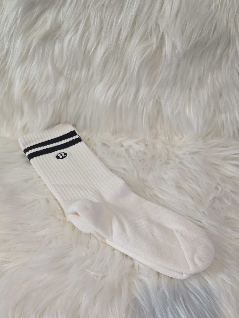 Lululemon DailybEssential Crew Socks Black Stripe Womens Size 6-9